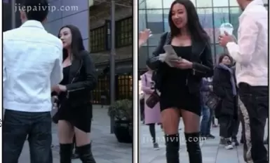 无意间发现极品巨乳网红 松果儿 被抄底偷拍 碎花性感小内 还看到晚上操她的金主土豪