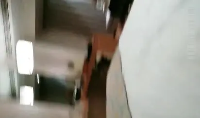 约啪达人-约操微信收款2000元的女神级性感兼职大美女 一线天精致鲍鱼 抱起来干痛的受不了只能在床上操