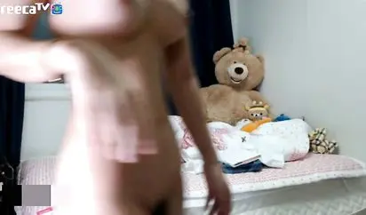 窥视afreeca知名主播忘关摄像头浴后全裸收拾房间-高清