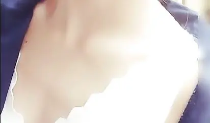 某新直播平台很屌的职业大专学妹教室玩直播狼友刷个飞机马上到厕所给大家看硬货对白清晰