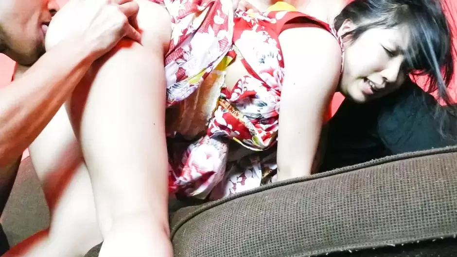 前職は舞妓はん フェラ＆中出し 千晴