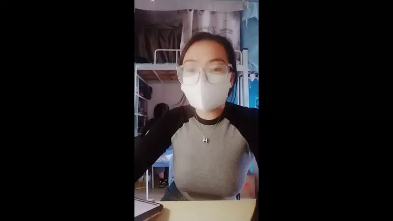 真实女大学生 舍友还以为是在抖音直播 周导的夏天 日期 2022.5.28