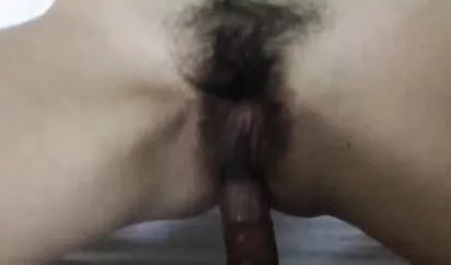 身材性感漂亮的大学美女逃课和情人宾馆开房 刚插进去大叫:想要你的大鸡巴操我小穴 我要 好爽 好喜欢 戳死我了