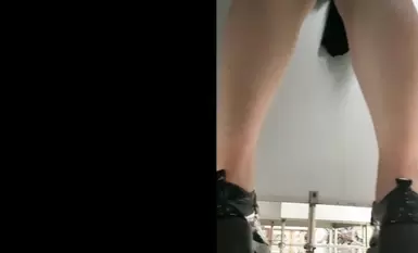 海邊隔板浴室偷窺各種小姐姐19