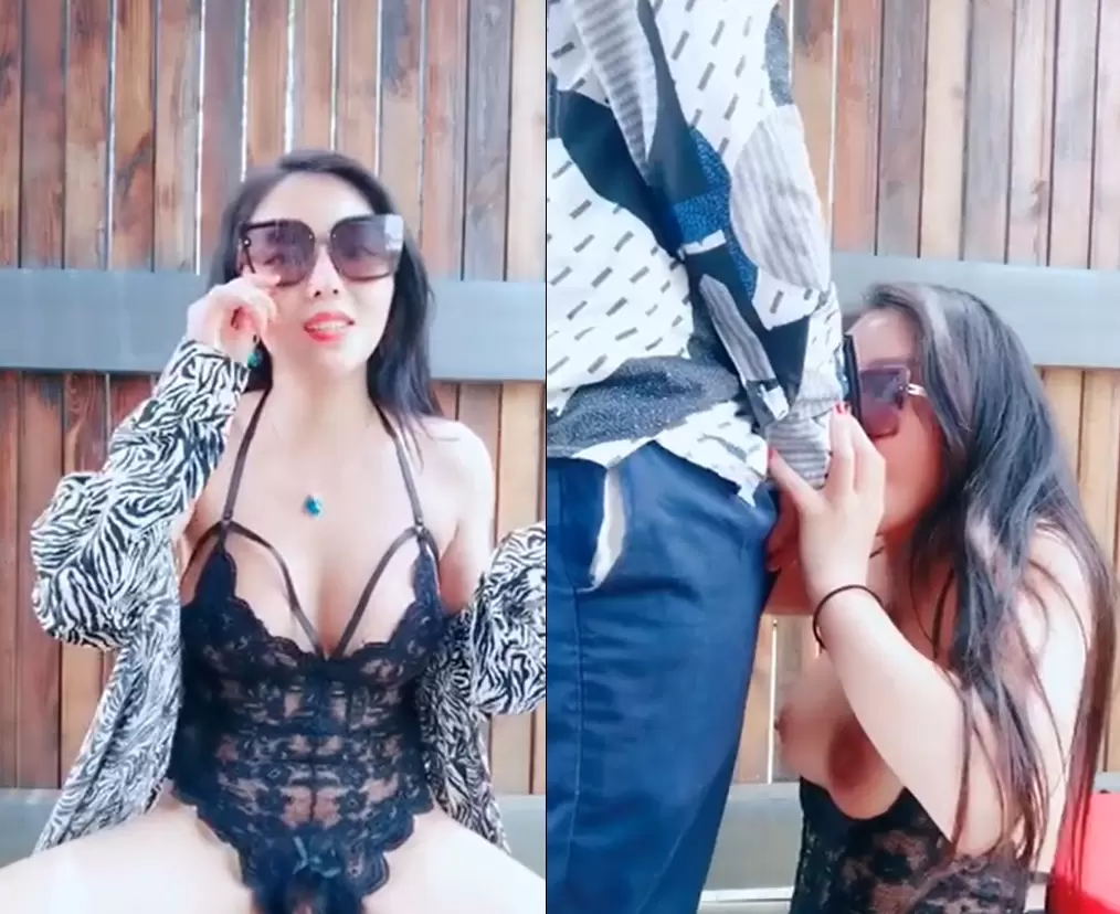 最强户外勾搭美娇娘景区凉亭情趣诱惑勾引幸运大叔例假刚过急需肉棒爆菊口爆吞精全是拿手绝活