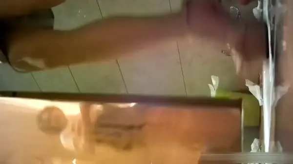 外站流出云上会所高清系列吸烟妹子貌似喝高了