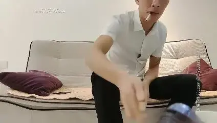 鸭哥全国探花-约了个白衣马尾大奶少妇 沙发上操口交上位骑乘后人勐操呻吟