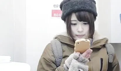 外站流出新系列貌似某名牌购物商场高级坐厕偷拍第2季都是些气质美女