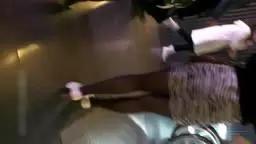 MAH06648 黑丝花纹裙老骚抄底