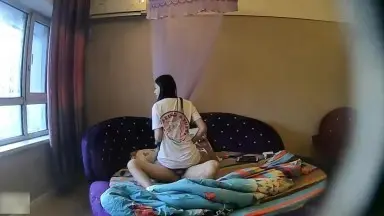 某酒店偷拍纹身男和朋友各自带著漂亮女友一起酒店开房