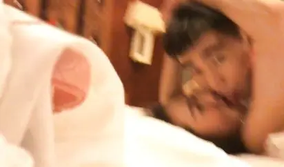 某网站流出学院派气质美女被下面很大的男友操的淫叫不止:是你拍照时先撩我的 摸我屁股 你想让我被别人操