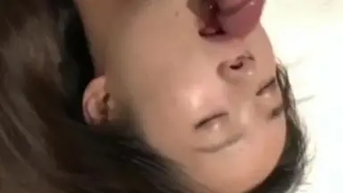 细腰肥股萌妹子喝得醉醺醺