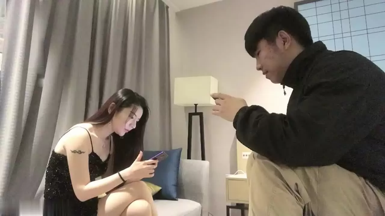 小宝寻花-第二场约了个气质高颜值美女啪啪 舌吻调情洗完澡开干上位骑坐侧入猛操