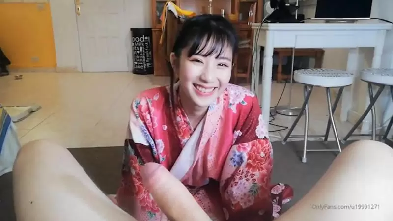 口爆和服小母狗 糖心Vlog