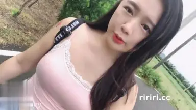 高颜值美女大学生零元环岛游用身体换取免费住宿