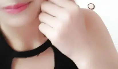吊钟大白奶子网红脸美女主播一口一个哥哥叫着特会放骚勾人小粉嫩穴特爱出水得了不少狼粉的礼物对白清晰