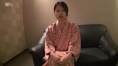 [112416-208] 働く地方のお母さん 割烹料理店員編