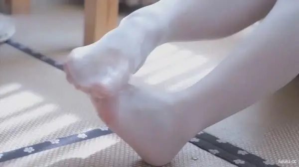 小鸟酱 白色丝袜