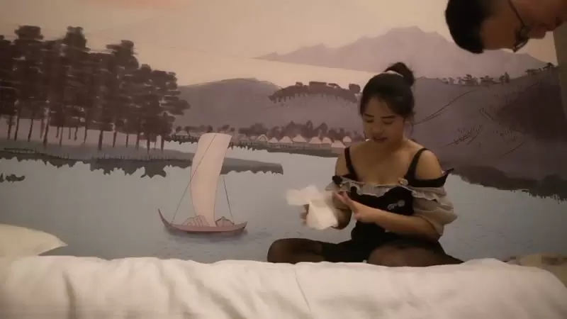 娇俏24岁小姐姐 温柔可亲清纯范 不正经的SPA店2022.4.3