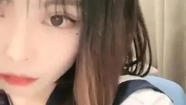 苗条萌妹首次约炮啪啪秀 情趣学生制服