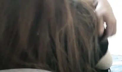 “我好冷我的样子是不是很狼狈啊”对白精彩群聚会结束主动送喝的烂醉的离异风骚大奶少妇开始拒绝摸出感觉后主动配合