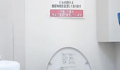 最新流出角度正点偸拍美女如云高级餐厅各种风格气质美女方便动作优雅白衣美女的惹火T裤看的我欲望澎湃