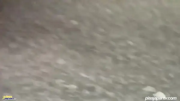 外站最新流出题材类作品长镜头拍公共场合内急难耐的美眉们找个隐蔽没人处嘘嘘尿量都很足