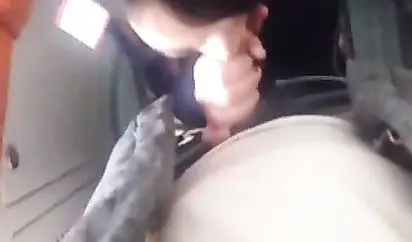 火车上搞的女列车员在火车卫生间里给我激情口活 玩制服诱惑啊