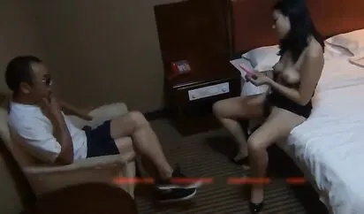 狗血剧情演绎大老板交任务给风骚性感女特务勾引二老板啪啪刺杀不成反被杀