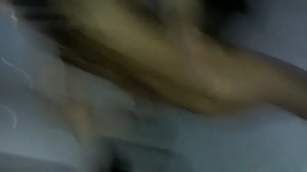 百度云泄密流出视图貌似村姑模样在城里混得不错的少妇自拍艳照和激情视频流出
