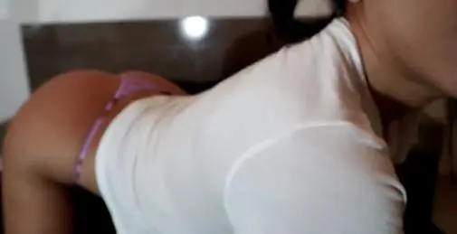 黑发拉丁妹自慰贴身实录 西语