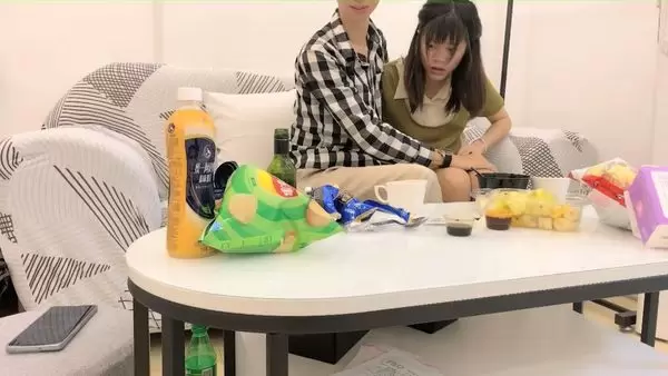 瘦猴先生探花- 泡良佳作 良家人妻 无套内射这个厉害 小逼逼清晰可见