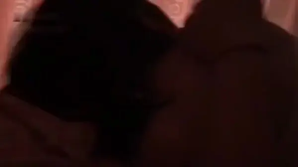 背着同事操他十九岁的娇妻