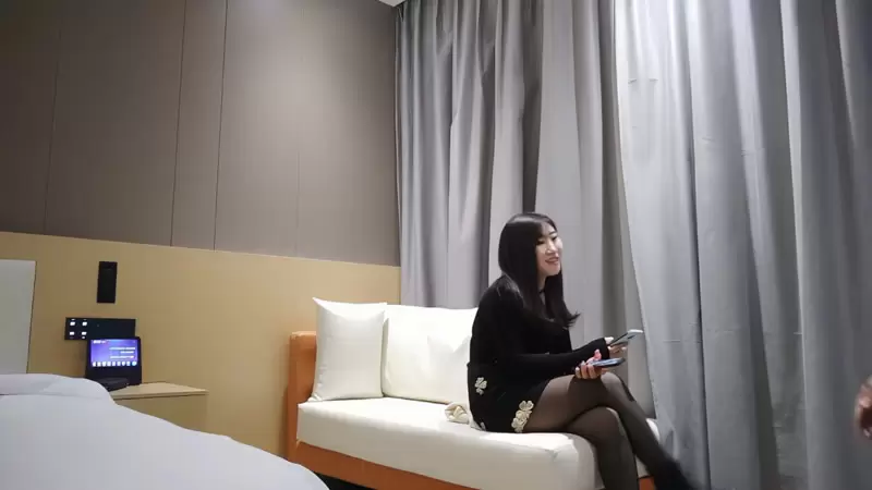周末寂寞的夜晚 连续叫两个兼职小姐姐 以后再也不会足浴2021.12.4