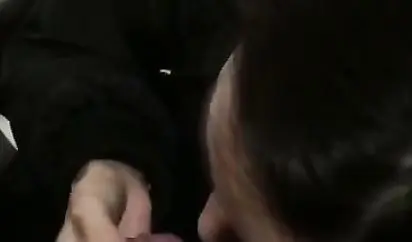 很牛逼的微博美乳红人为了圈粉公共卫生间与炮友爱爱自拍呻吟声很刺激