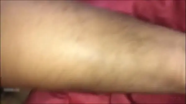 纯天然巨乳黑丝美女和男友家中自拍全身涂抹润滑液用身体给对方按摩撕破丝袜疯狂爆操 娇嫩的喘息声真受不了