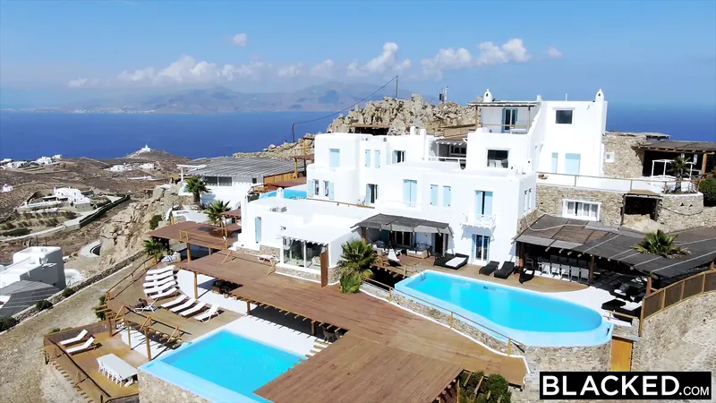 的渴望紅頭在度假時被支配