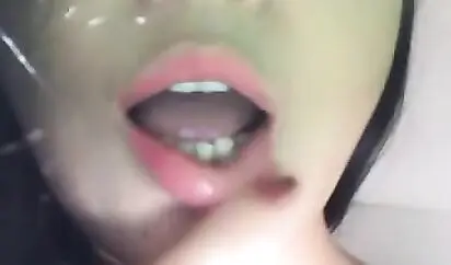 167CM蜂腰翘臀美乳靓妹和美女闺蜜第一次申请直播账号后发放福利 借他男友直播啪啪 男的抓住机会猛操