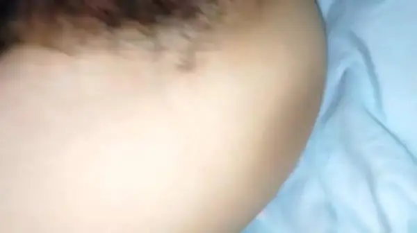 居家小女友这个小姐姐是非常的sao 都还没脱掉内裤就开始流水